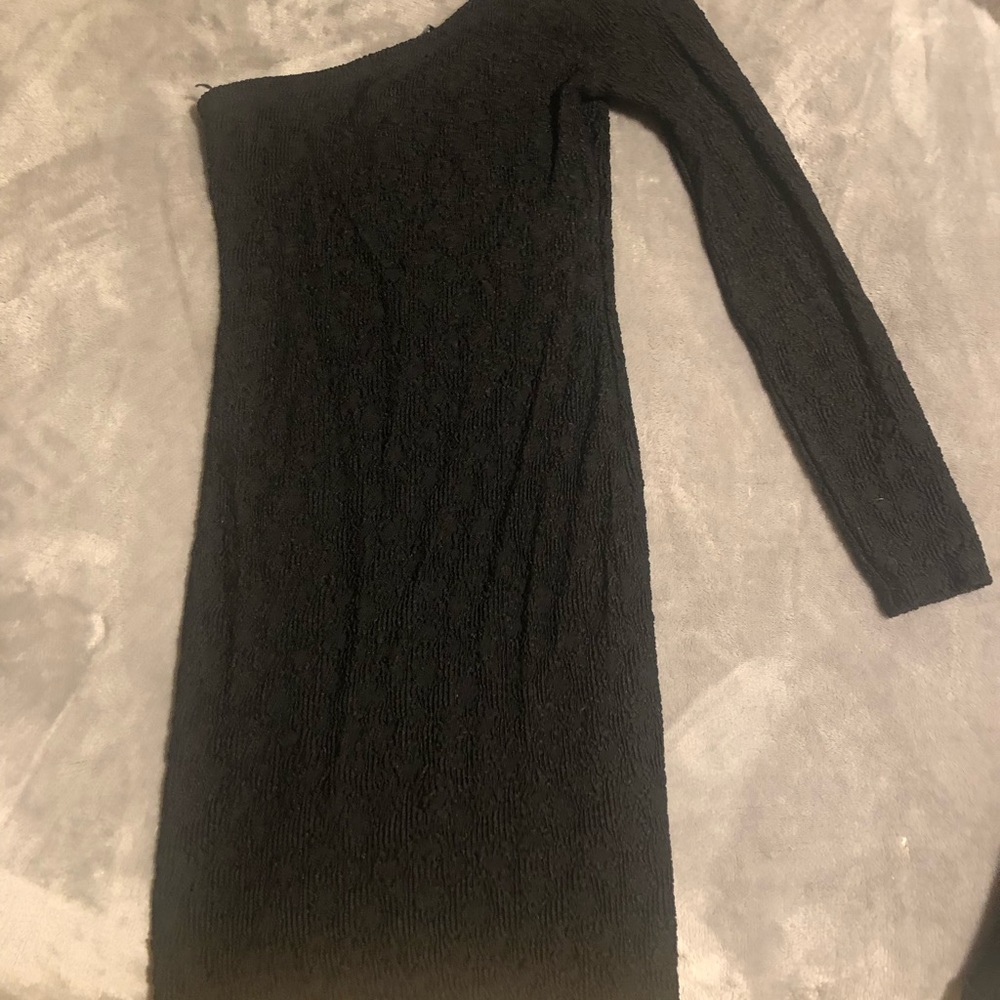 Black one sleeve bodycon dress